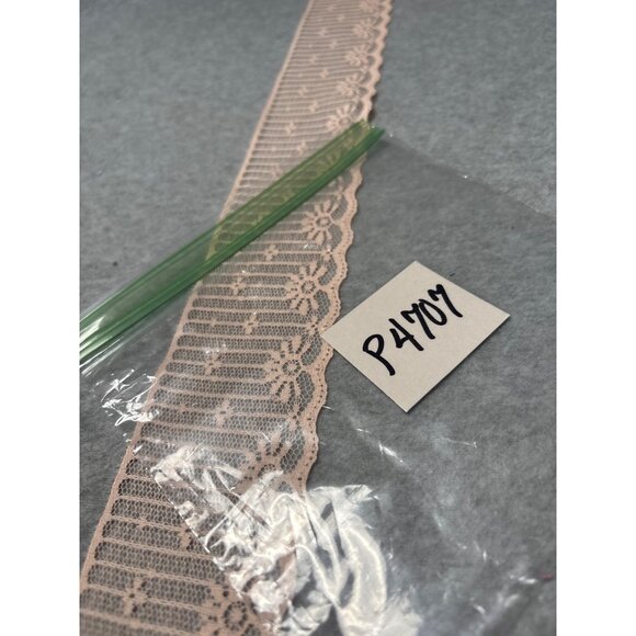 Vintage Pink Lace Trim 5 Yards 8" Long 2.5" Wide Floral Pattern Sewing Craft Sup - Picture 5 of 5